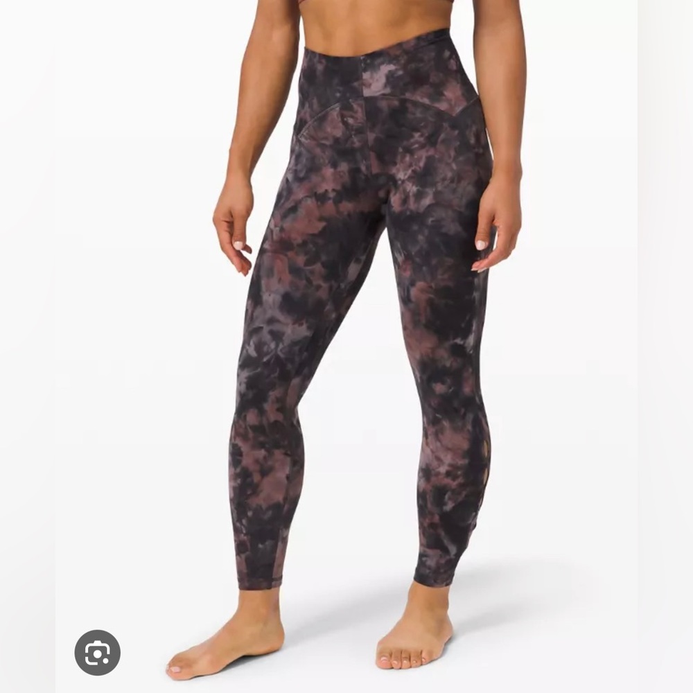 Lululemon Align Unlimit High Rise Keyhole tight 25”
